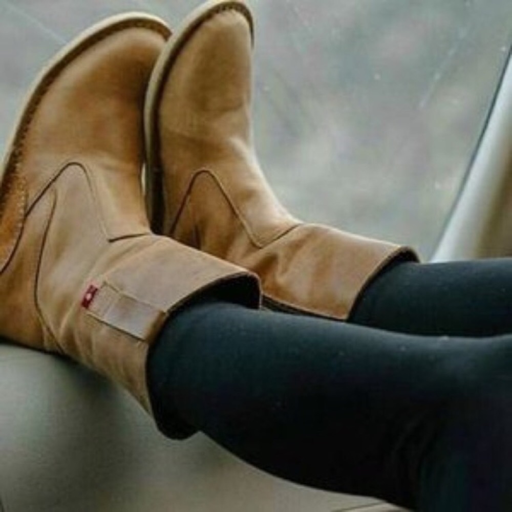 NWOT Yabela Leather Brown Oliberté Boots, EU9